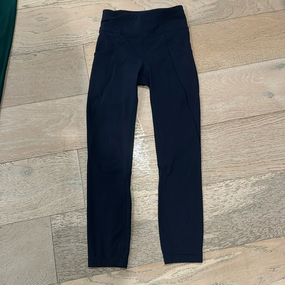lululemon leggings! amazing condition!